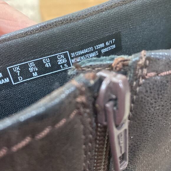 Clarks Cloud-steppers Caddell Tropic brown women’s size 9.5 wedge ankle boot - Picture 6 of 7